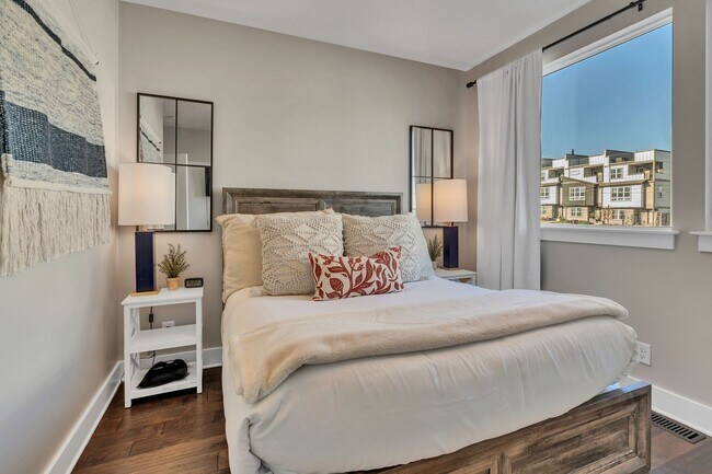 Building Photo - Nashville Skyline Retreat