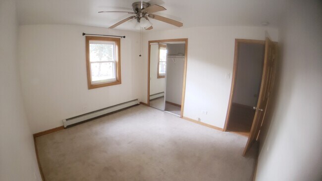 Building Photo - 1124 Dunlop Ave