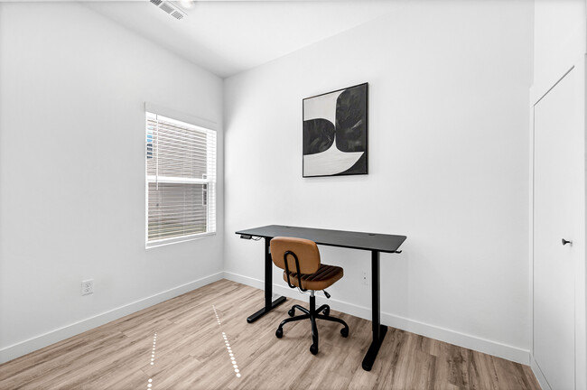 Office with standing desk - 851 Tennessee Ave