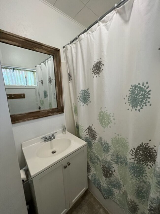 Building Photo - A Little Piece of Heaven in Historic Jacksonville