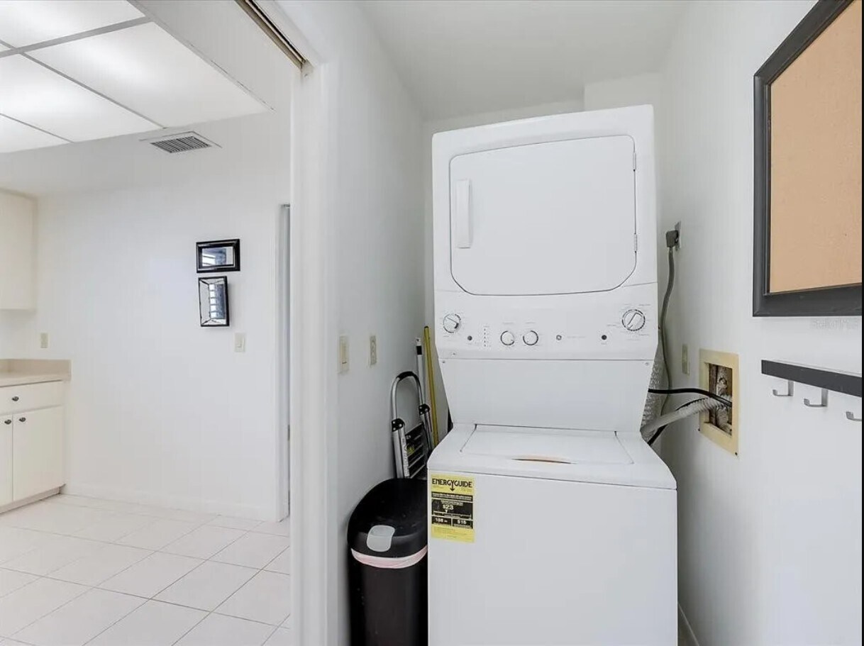 New Washer/Dryer Laundry - 5058 Marsh Field Rd
