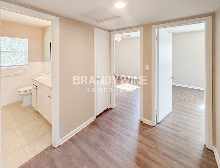 Building Photo - 318 Terrace Dr