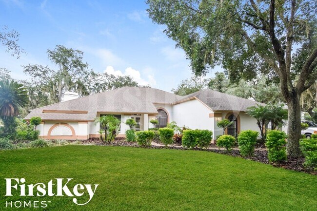 Building Photo - 2816 Pine Club Dr