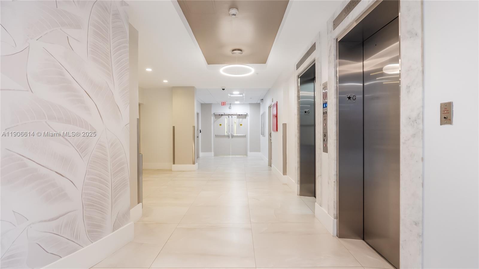 Building Photo - 3000 S Ocean Dr