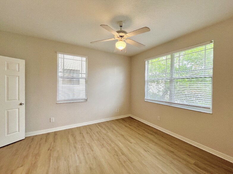 Building Photo - 2403 W Platt St