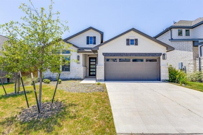 Building Photo - 1410 Sawmill Xing