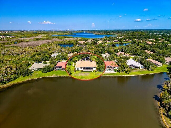 Building Photo - 2012 Island Estates Dr