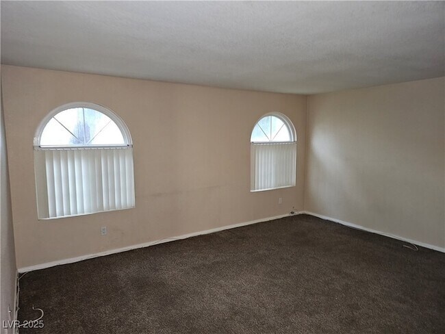 Building Photo - 3145 E Flamingo Rd