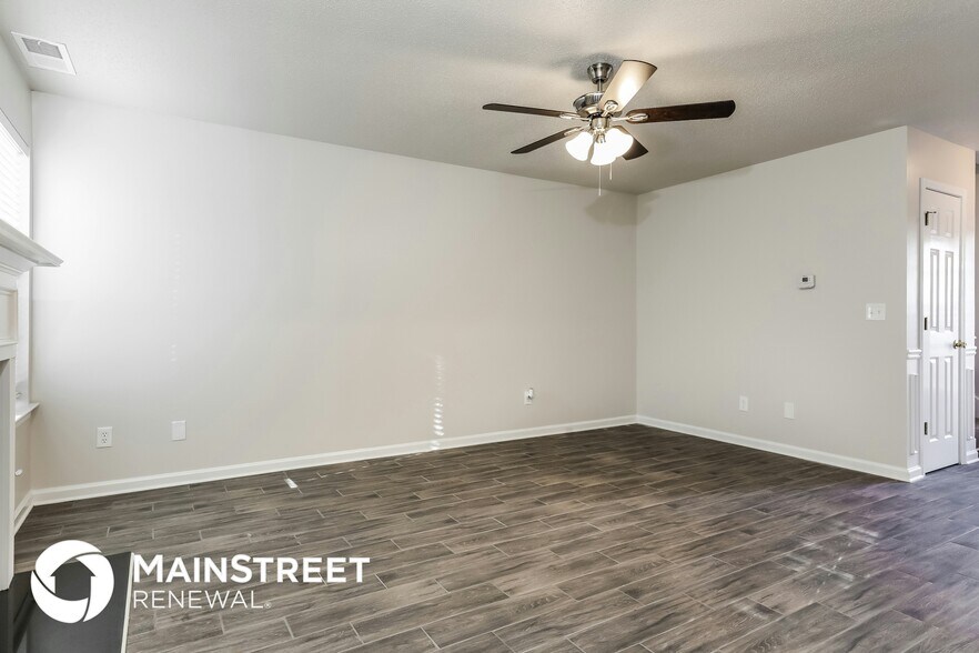 Building Photo - 5755 Blacktop Ct