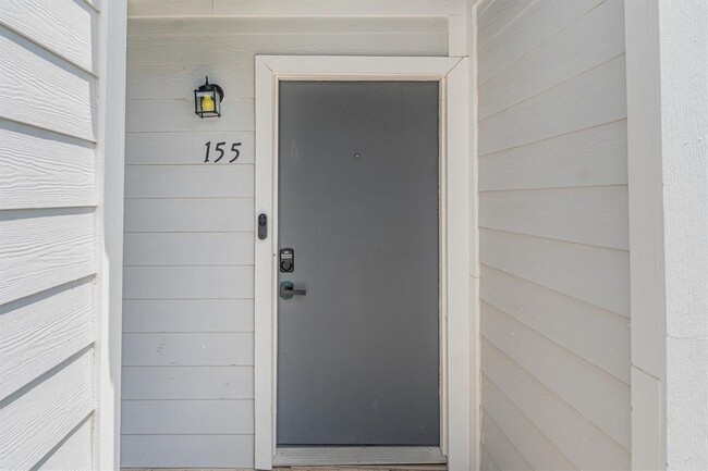 Building Photo - 13151 Walden Rd