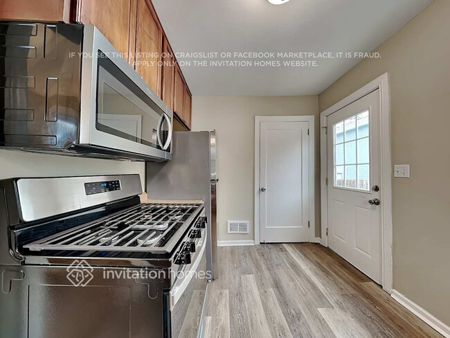 Building Photo - 6607 Logan Ave S