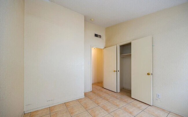 Building Photo - 2488 Tierra Rica Way