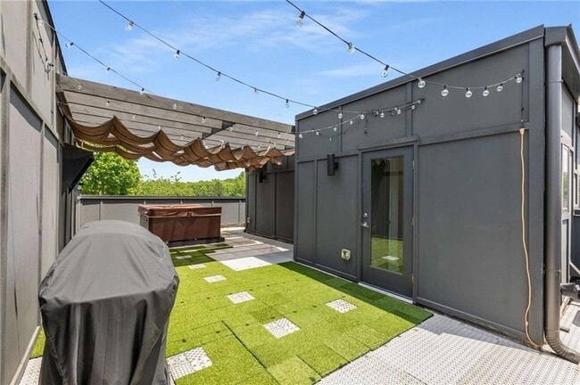 Building Photo - 1225 Chelsea Cir NW