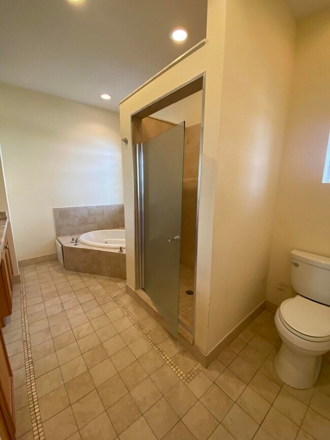 Building Photo - 1950 Presidential Way