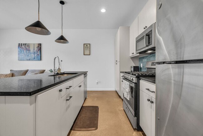 Building Photo - P.57 Kode Properties, LLC 1240-1242