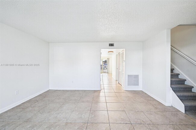 Building Photo - 311 Gulfstream Rd