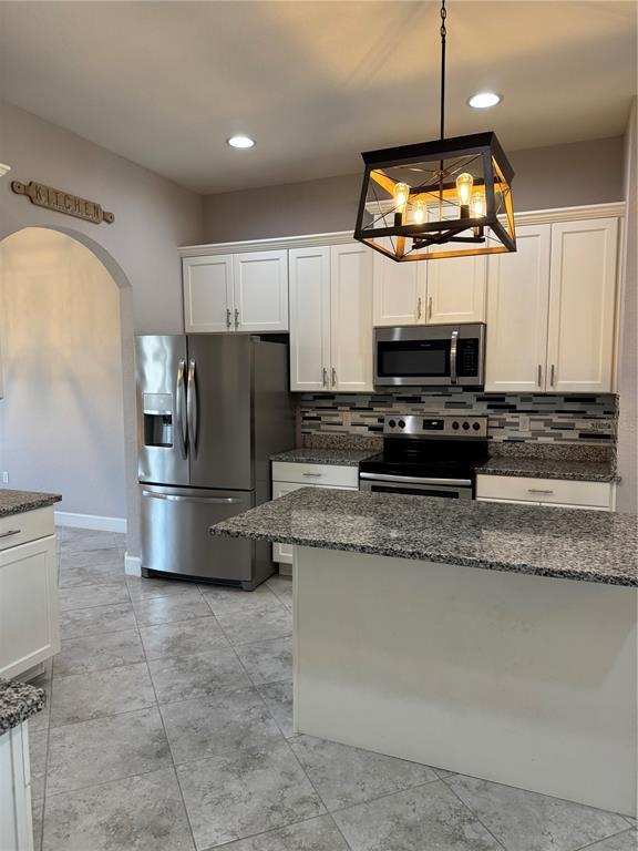 Building Photo - 1365 Evergreen Park Cir