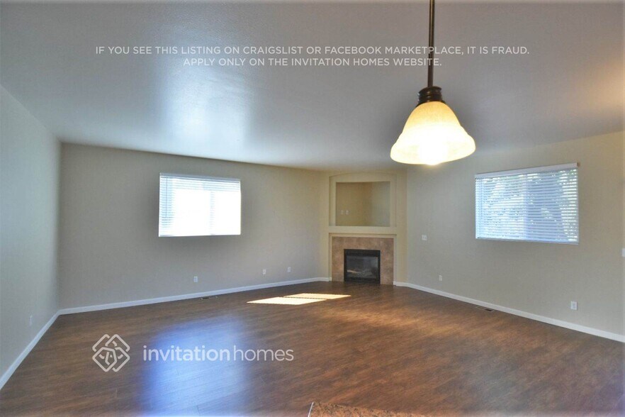 Building Photo - 19412 90 Ave Ct E