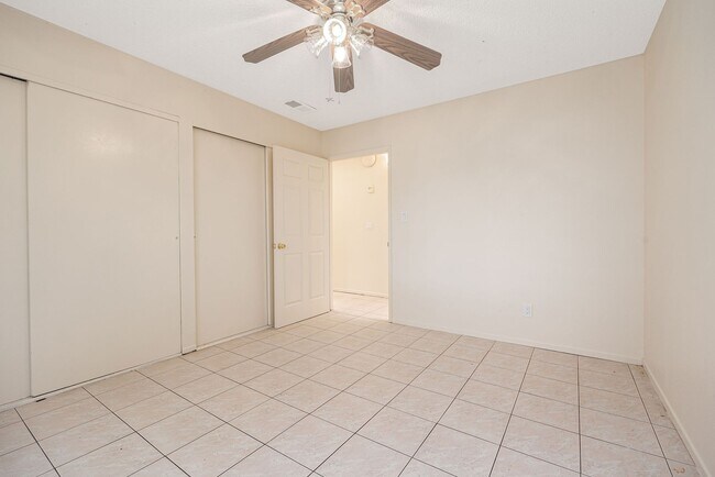 Building Photo - Attached 3-Bedroom ADU with Spacious Yard ...