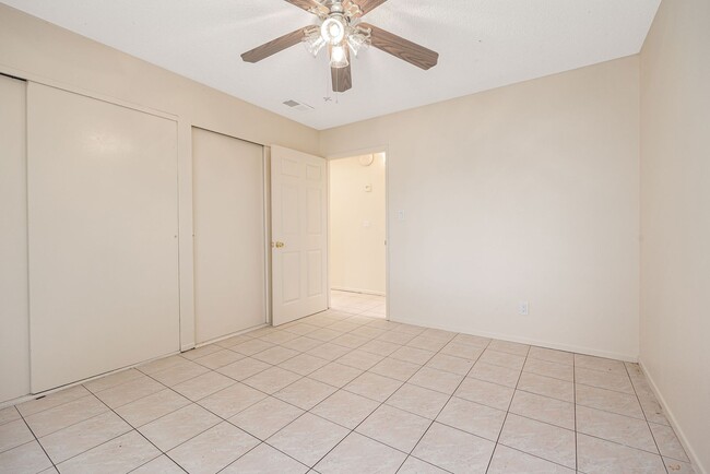 Building Photo - Attached 3-Bedroom Home with Spacious Yard...