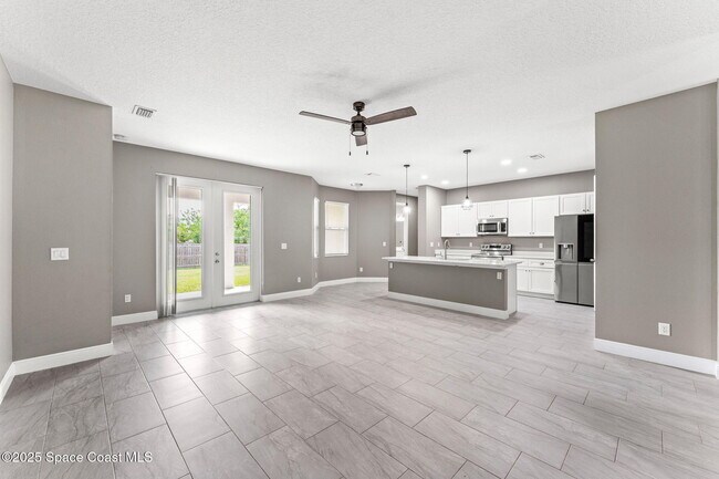 Building Photo - 295 San Marino Rd SW