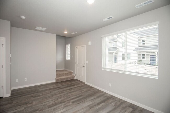 Building Photo - 720 Oregon Trail