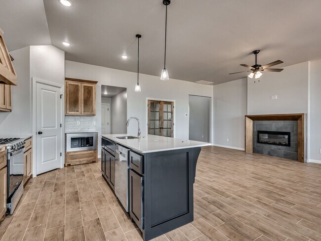 Building Photo - 11704 SW 48th St