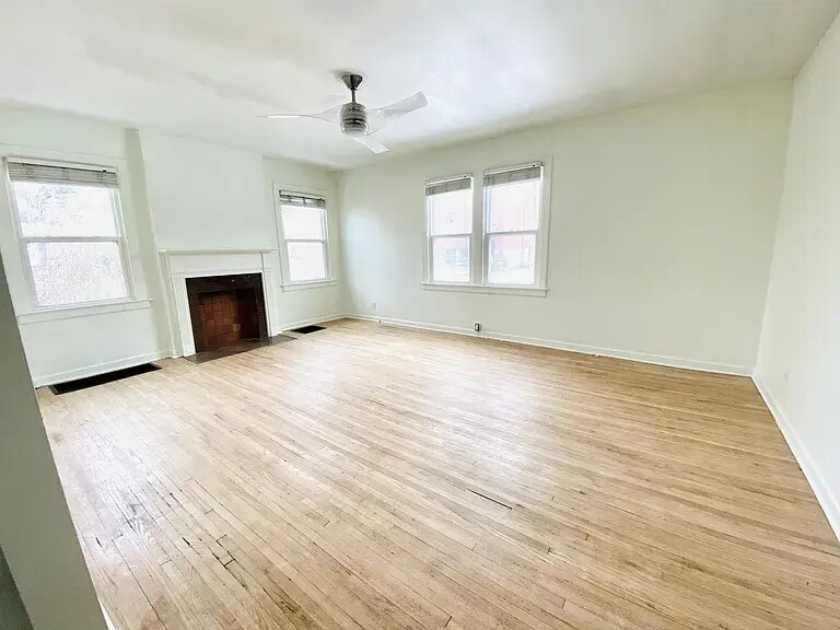 Building Photo - 1205 S Washington Ave