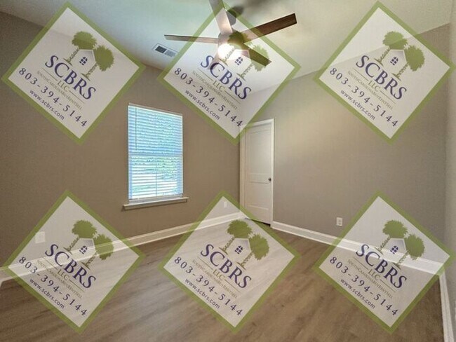 Building Photo - Modern Living Just 8 Blocks from Five Poin...