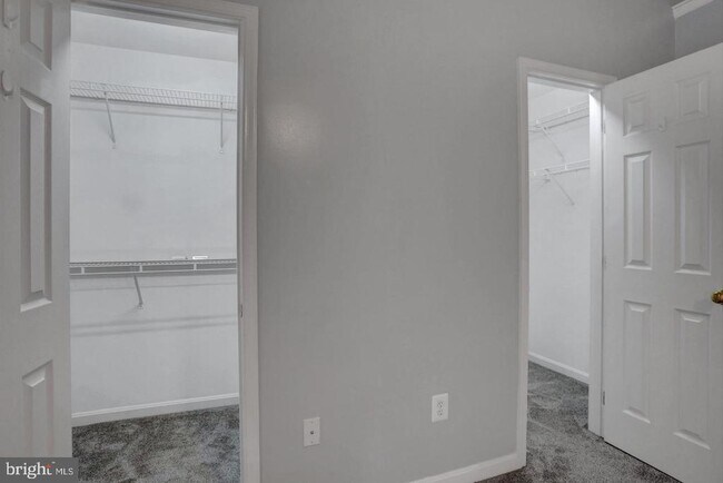 Building Photo - 64 Milestone Ct