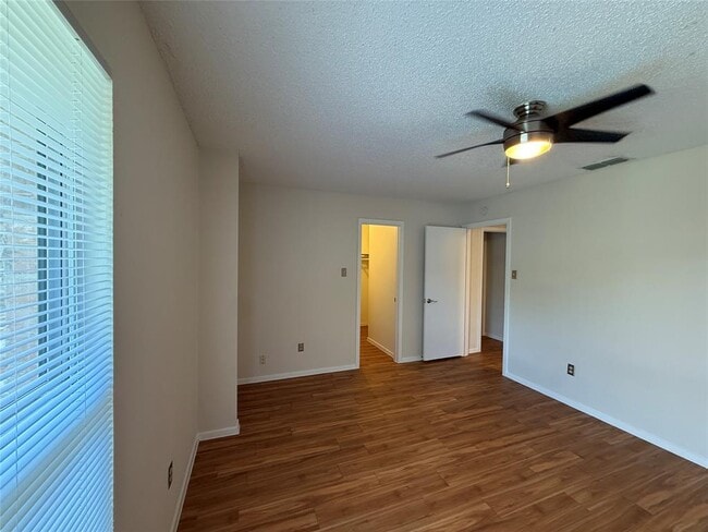 Building Photo - 4520 Depew Ave