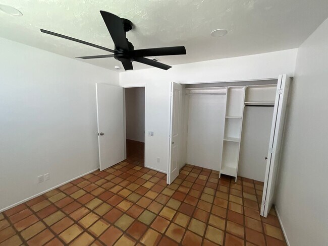Building Photo - 74378 Myrsine Ave