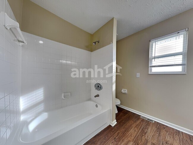 Building Photo - 7207 Rachaels Run