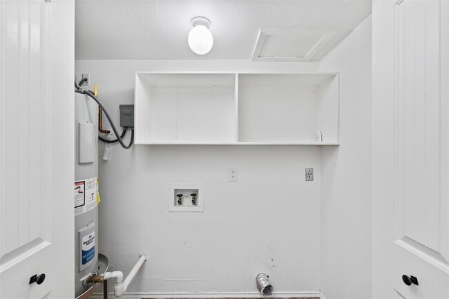 Building Photo - 8346 Summerwood Dr