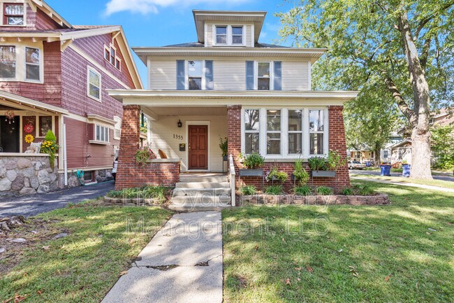 Building Photo - 1355 Bemis St SE