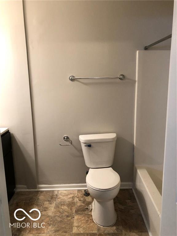 Building Photo - 651 N Beville Ave