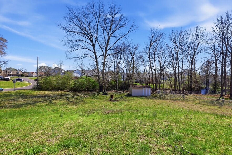 Building Photo - 1325 Sun Valley Rd