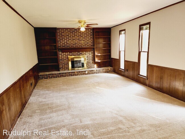 Building Photo - 4 br, 2.5 bath House - 1856 Catala Rd.