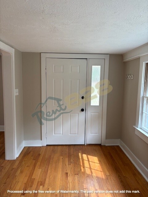 Building Photo - 85 Pennwood Ln