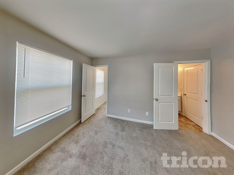 Building Photo - 1424 Henry David Ct