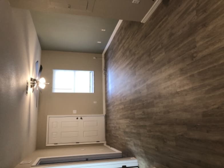 Building Photo - 9271 N Peachtree Way