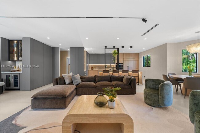 Building Photo - 1077 Golden Cane Dr