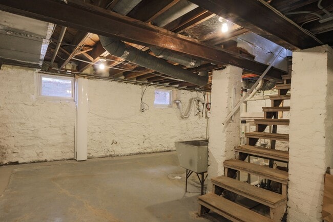 Building Photo - {204} Brookside Stunner + Fully updated 2 Story + Fenced Yard + 1 Car Garage