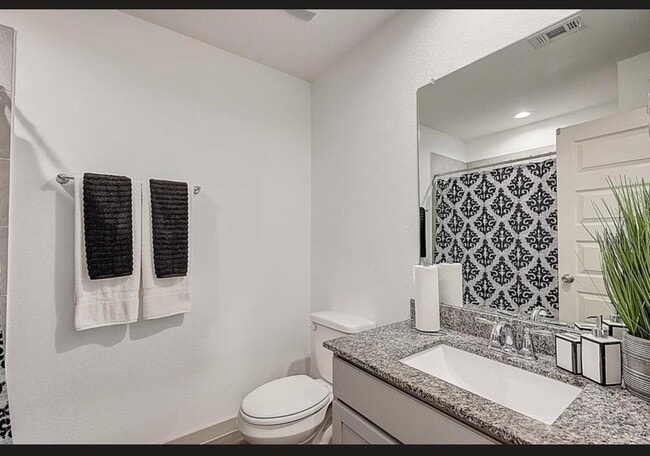 Building Photo - 1246 Truckee River Dr