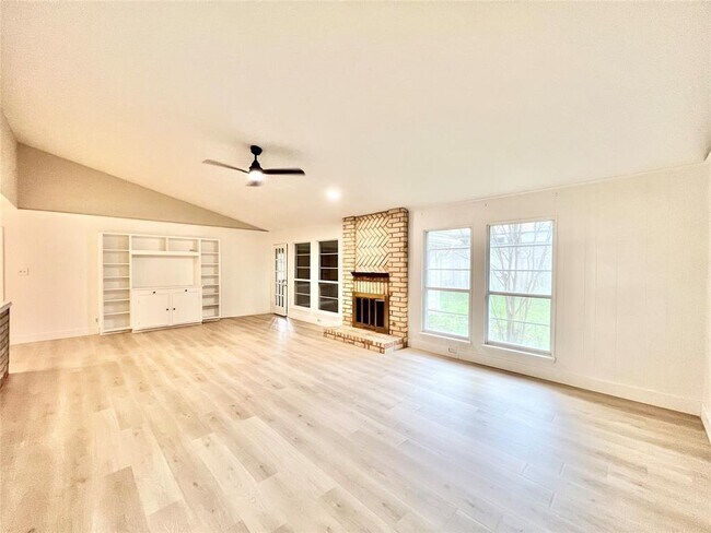 Building Photo - 11502 Toledo Dr