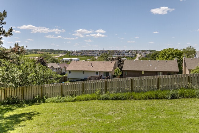 Building Photo - Glenbrook Homes (Irvington)