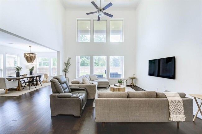 Building Photo - 4055 Woodland Meadow Dr