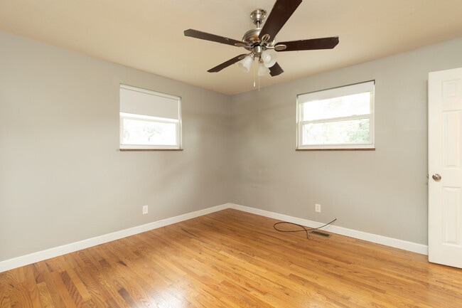 Building Photo - 2344 Alice Bell Rd