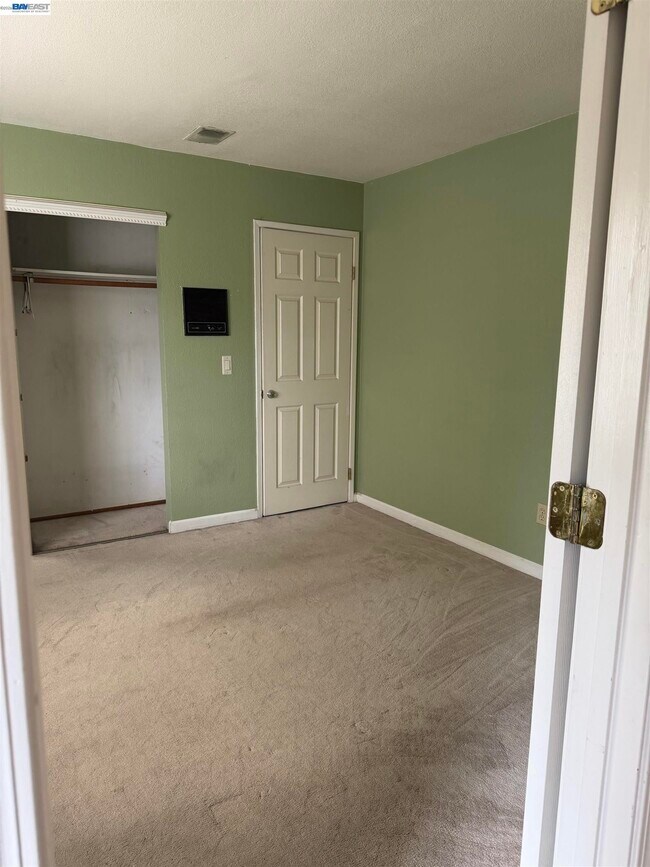Building Photo - 3885 Aragon Ln