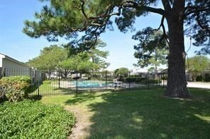 Building Photo - 6401 Deihl Rd